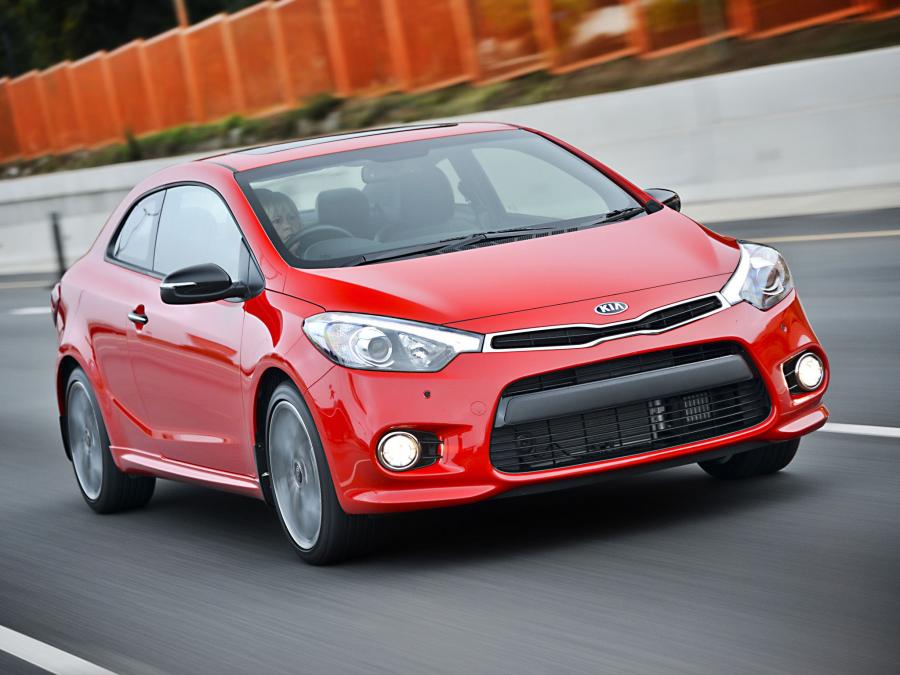  Kia Cerato Koup 2014 года  (ZA) (фото 18 из 30)